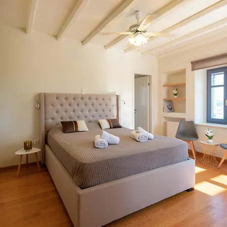 Paros Tranquility بيت للعطل