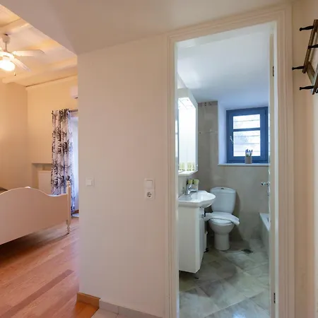 Paros Tranquility بيت للعطل