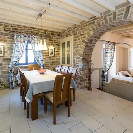 بيت للعطل Paros Tranquility